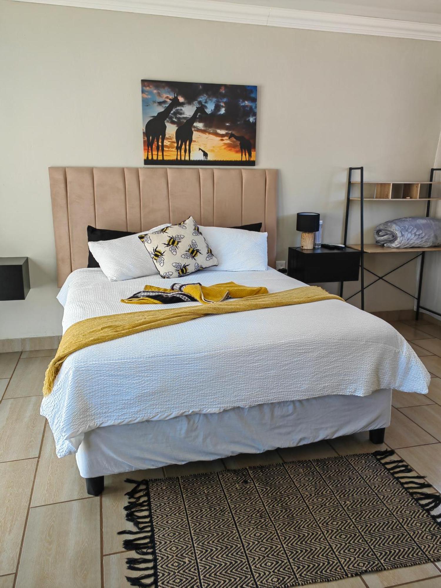 Back Of The Moon Guesthouse Kuruman Buitenkant foto